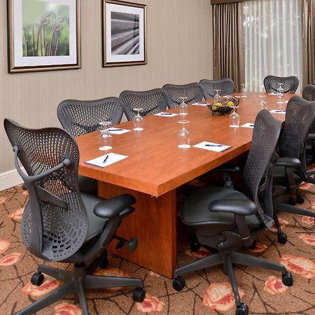 Hilton Garden Inn Addison Kültér fotó
