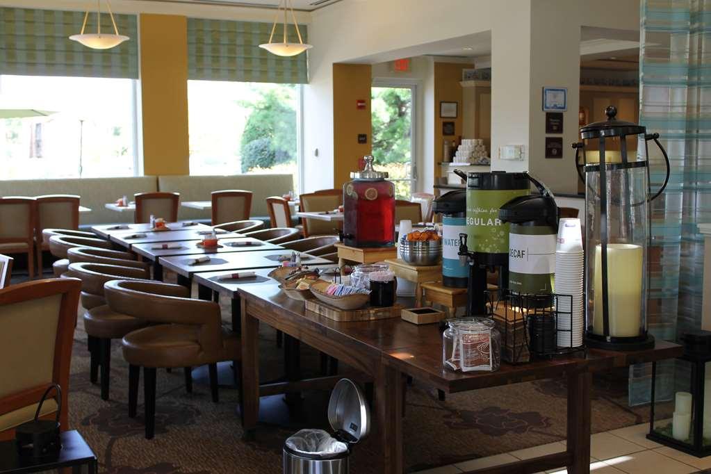 Hilton Garden Inn Addison Étterem fotó