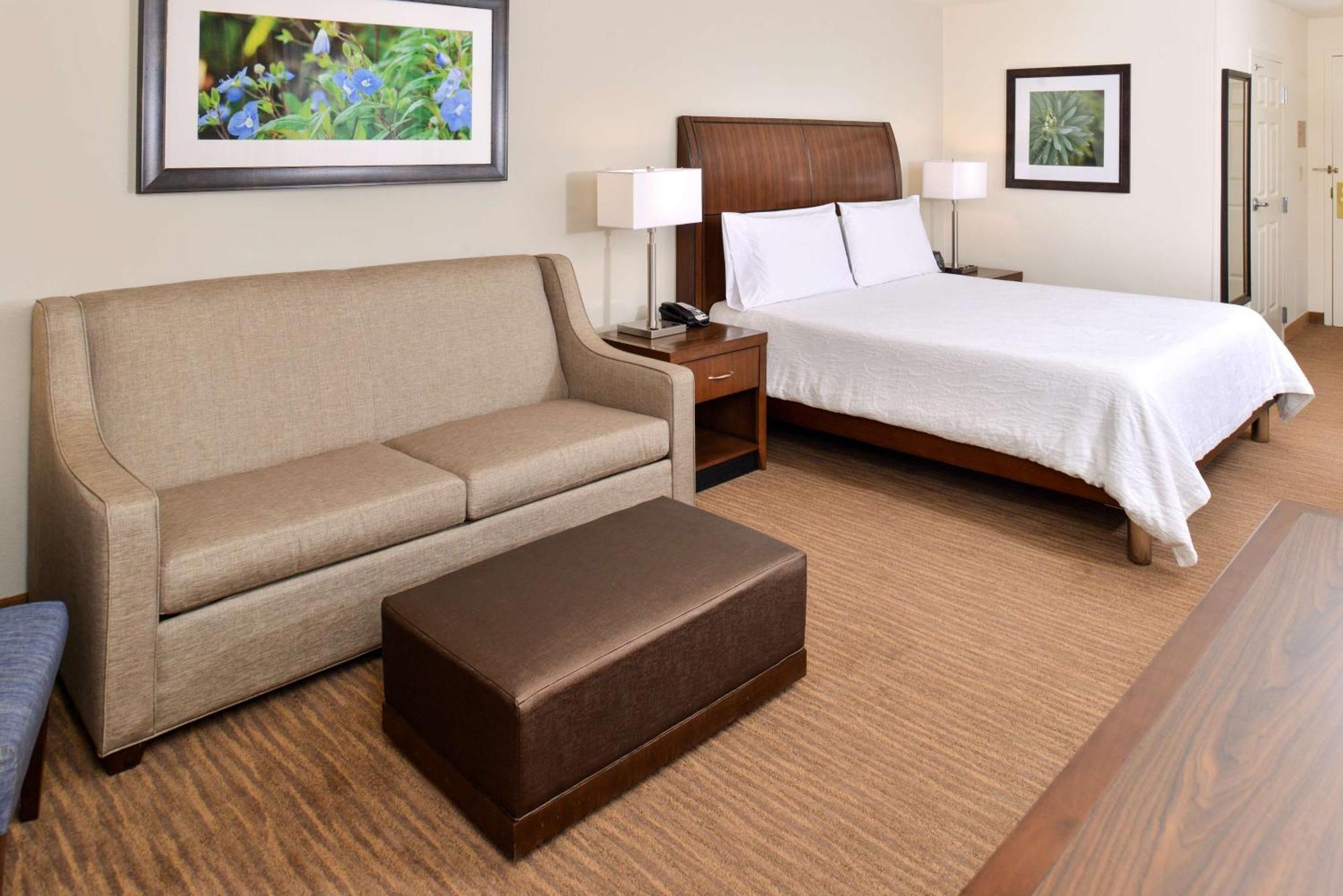 Hilton Garden Inn Addison Kültér fotó