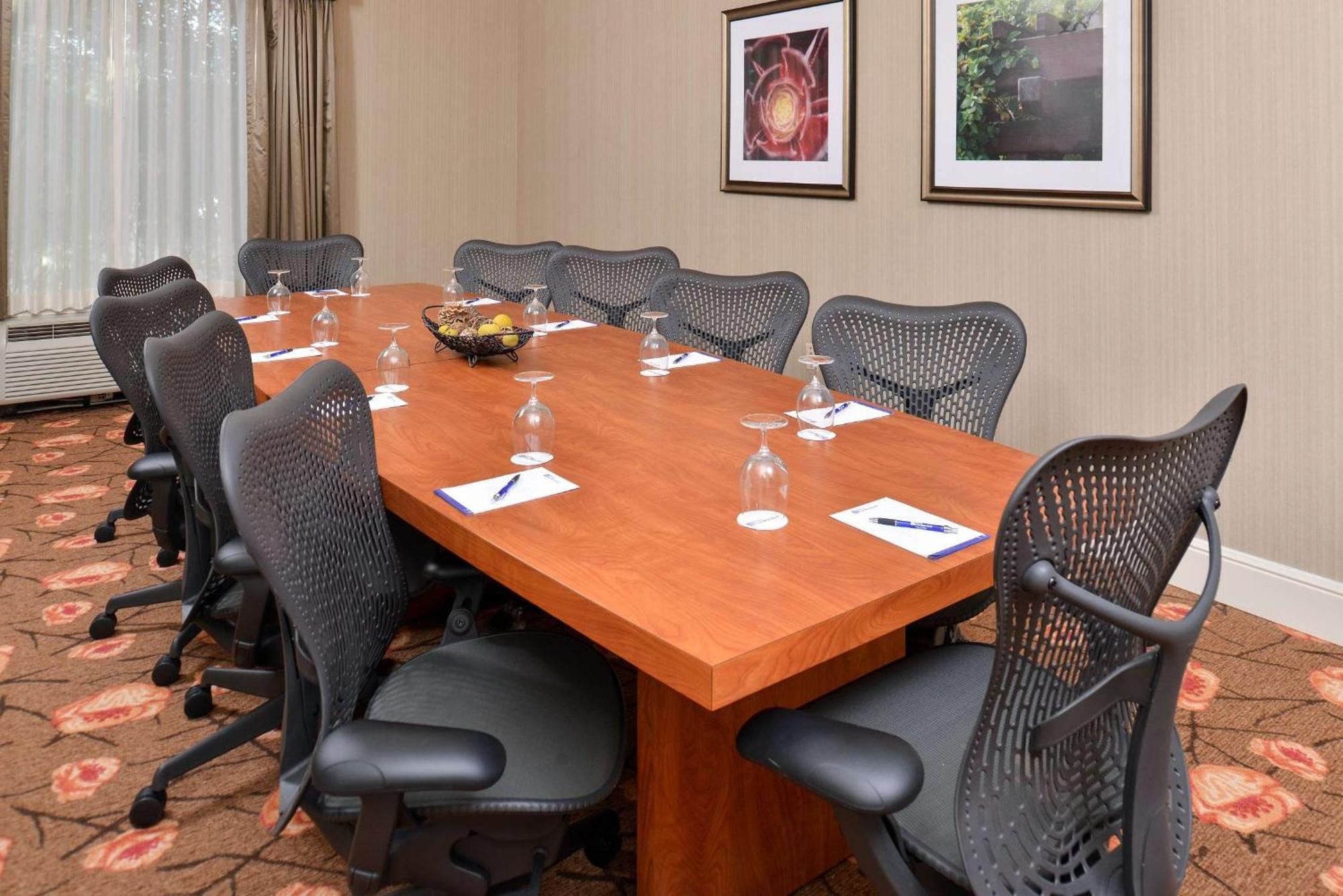 Hilton Garden Inn Addison Kültér fotó